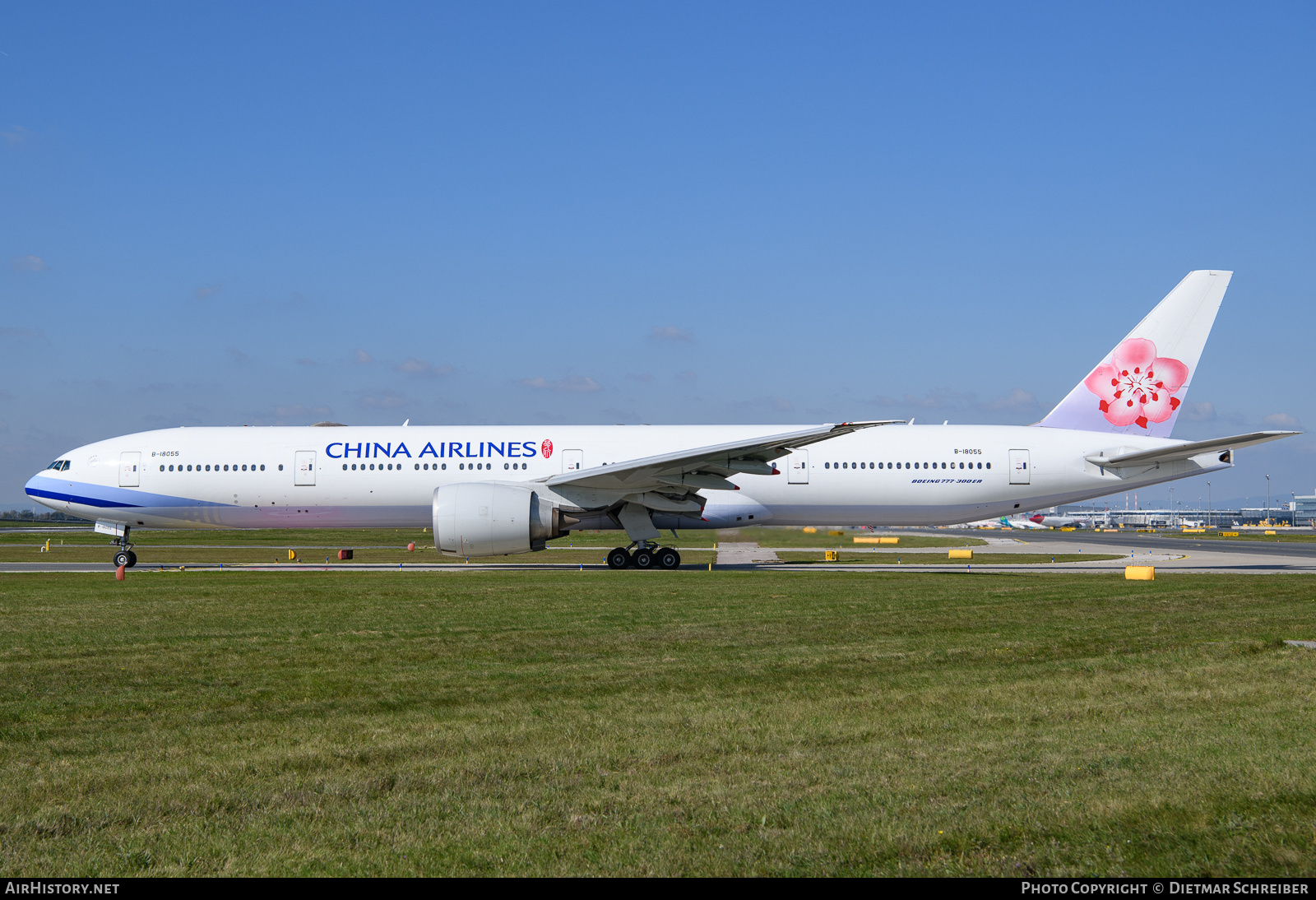 Aircraft Photo of B-18055 | Boeing 777-36N/ER | China Airlines | AirHistory.net #852669