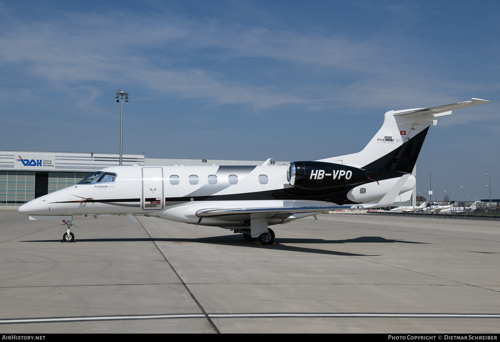 Aircraft Photo of HB-VPO | Embraer EMB-505 Phenom 300 | AirHistory.net #852730