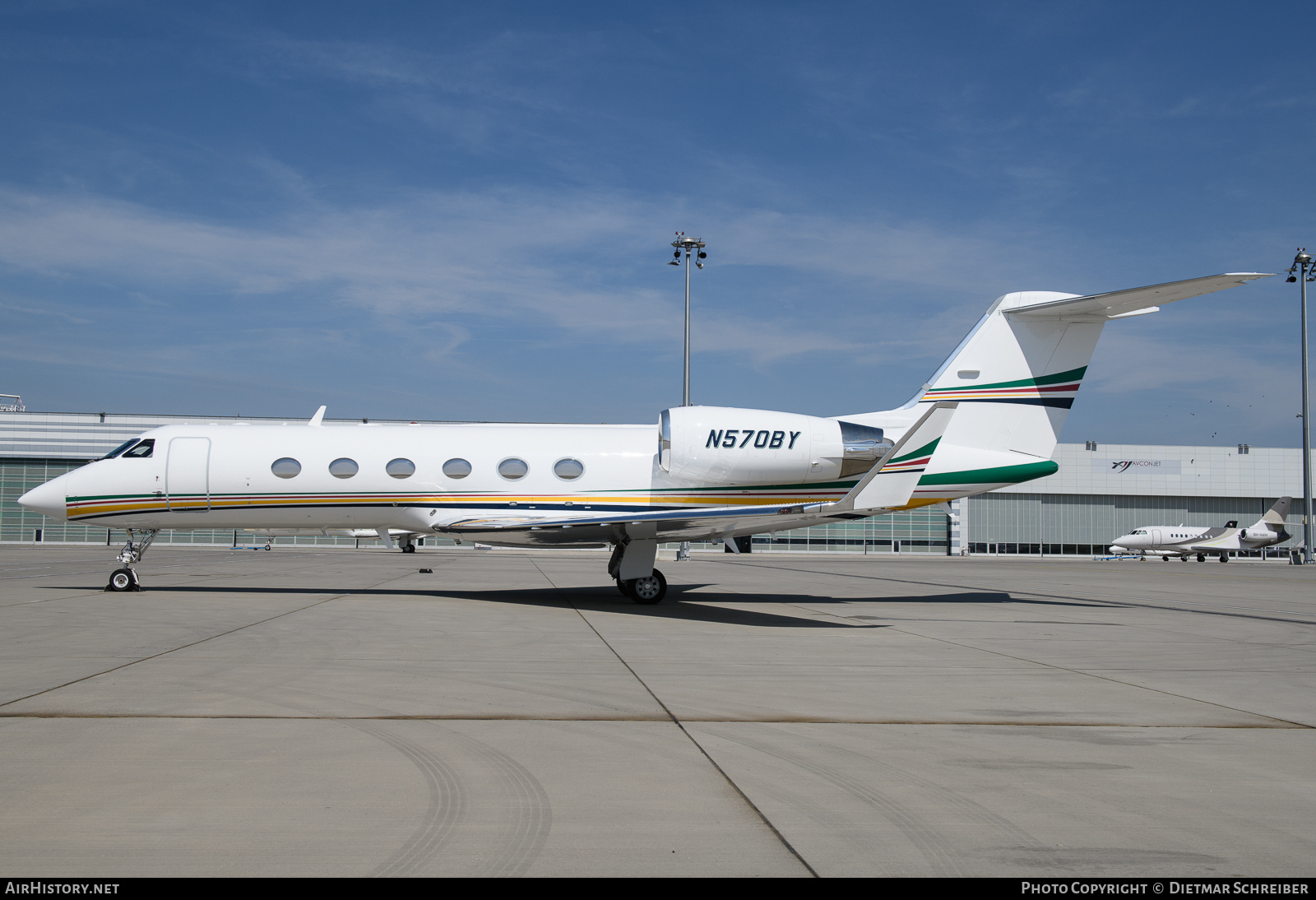 Aircraft Photo of N570BY | Gulfstream Aerospace G-IV Gulfstream G400 | AirHistory.net #852753