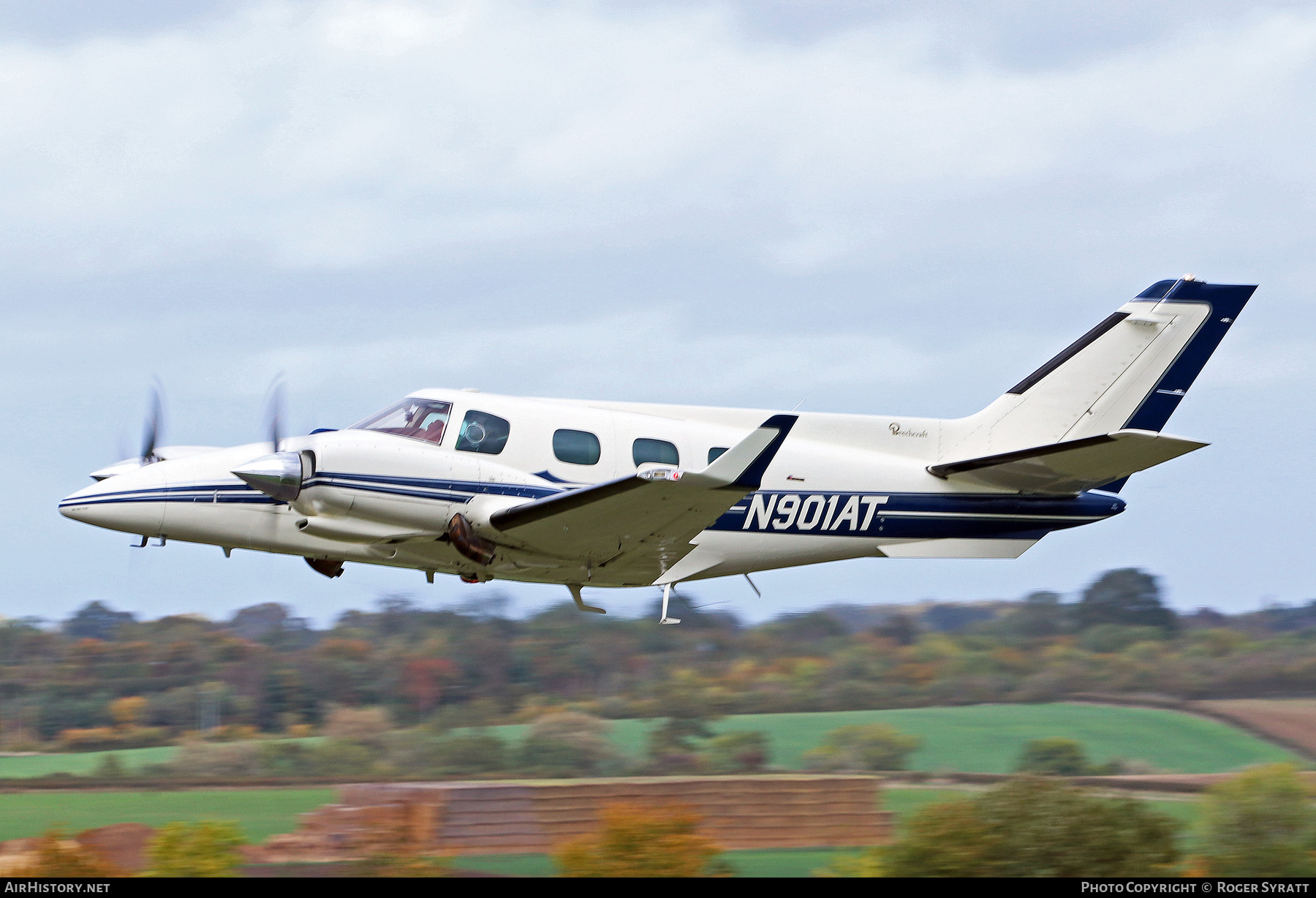 Aircraft Photo of N901AT | Beech B60 Duke | AirHistory.net #852819