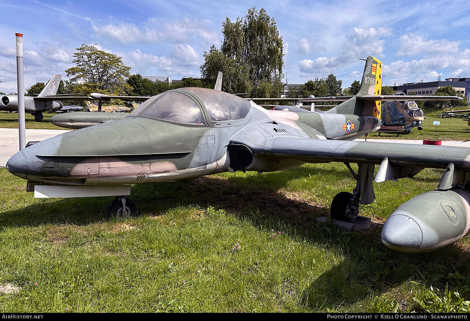 Aircraft Photo of 68-7916 / 87916 | Cessna A-37B Dragonfly (318E) | South Vietnam - Air Force | AirHistory.net #852857