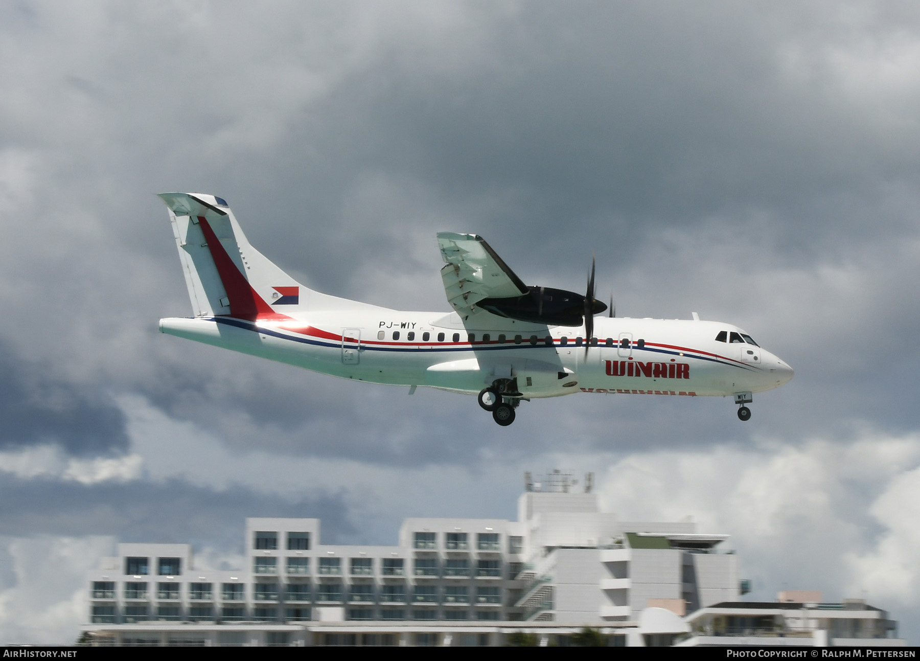 Aircraft Photo of PJ-WIY | ATR ATR-42-500 | Winair - Windward Islands Airways | AirHistory.net #852940