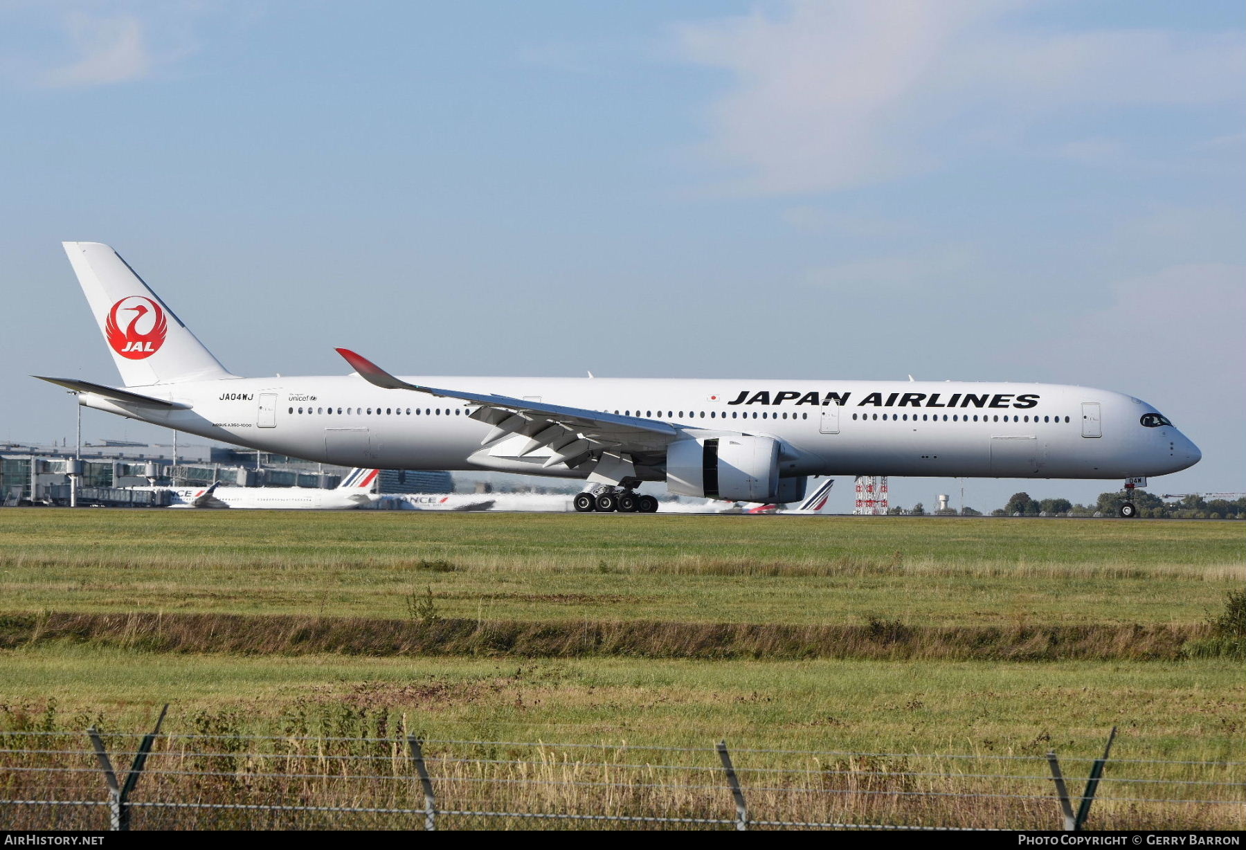 Aircraft Photo of JA04WJ | Airbus A350-1041 | Japan Airlines - JAL | AirHistory.net #852976