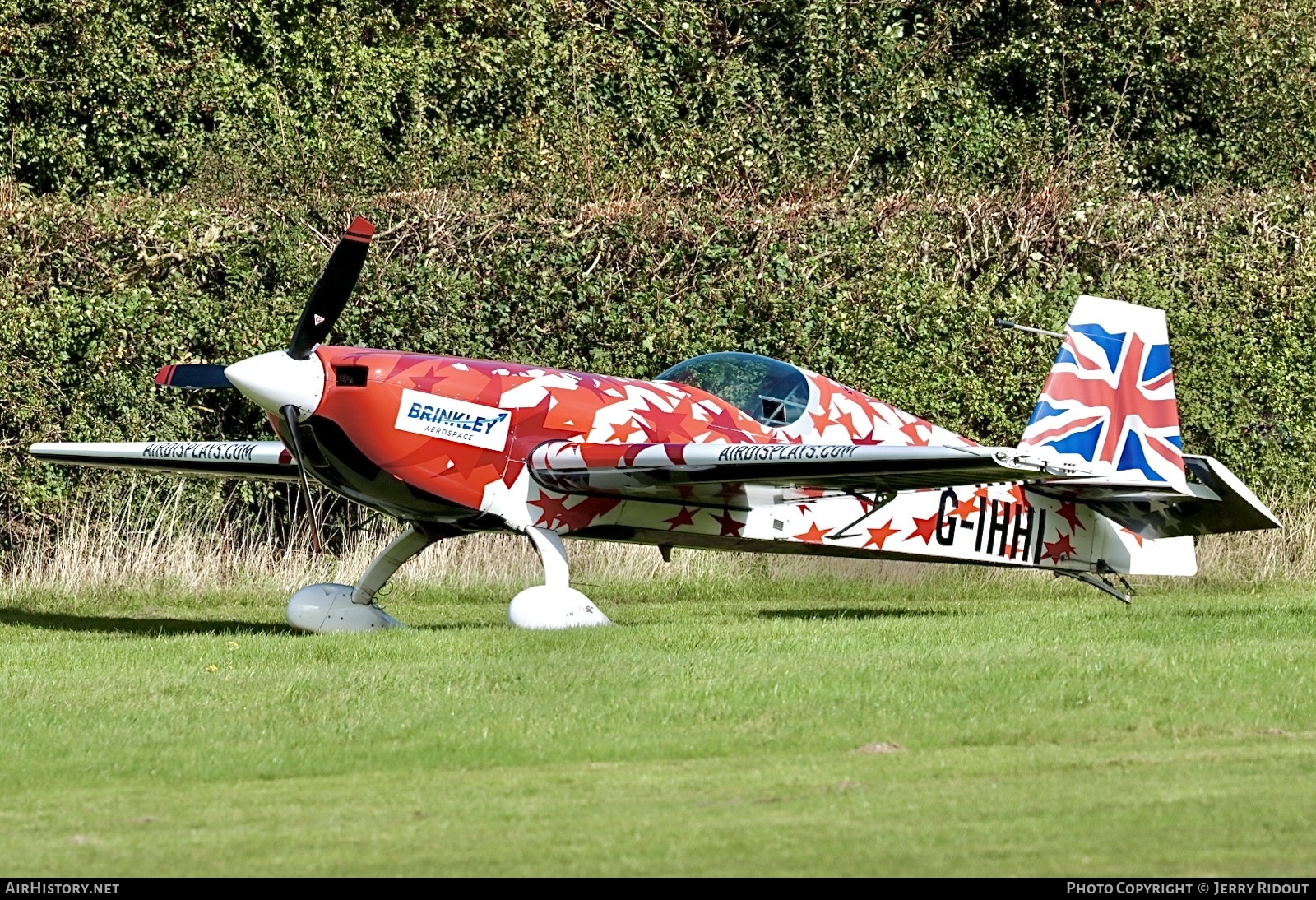 Aircraft Photo of G-IHHI | Extra EA-300SC | AirHistory.net #853140