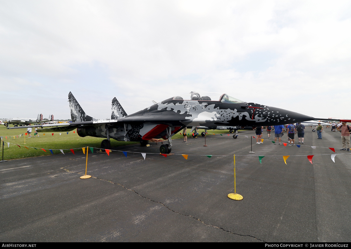 Aircraft Photo of N29UB | Mikoyan-Gurevich MiG-29UB (9-51) | AirHistory.net #853292