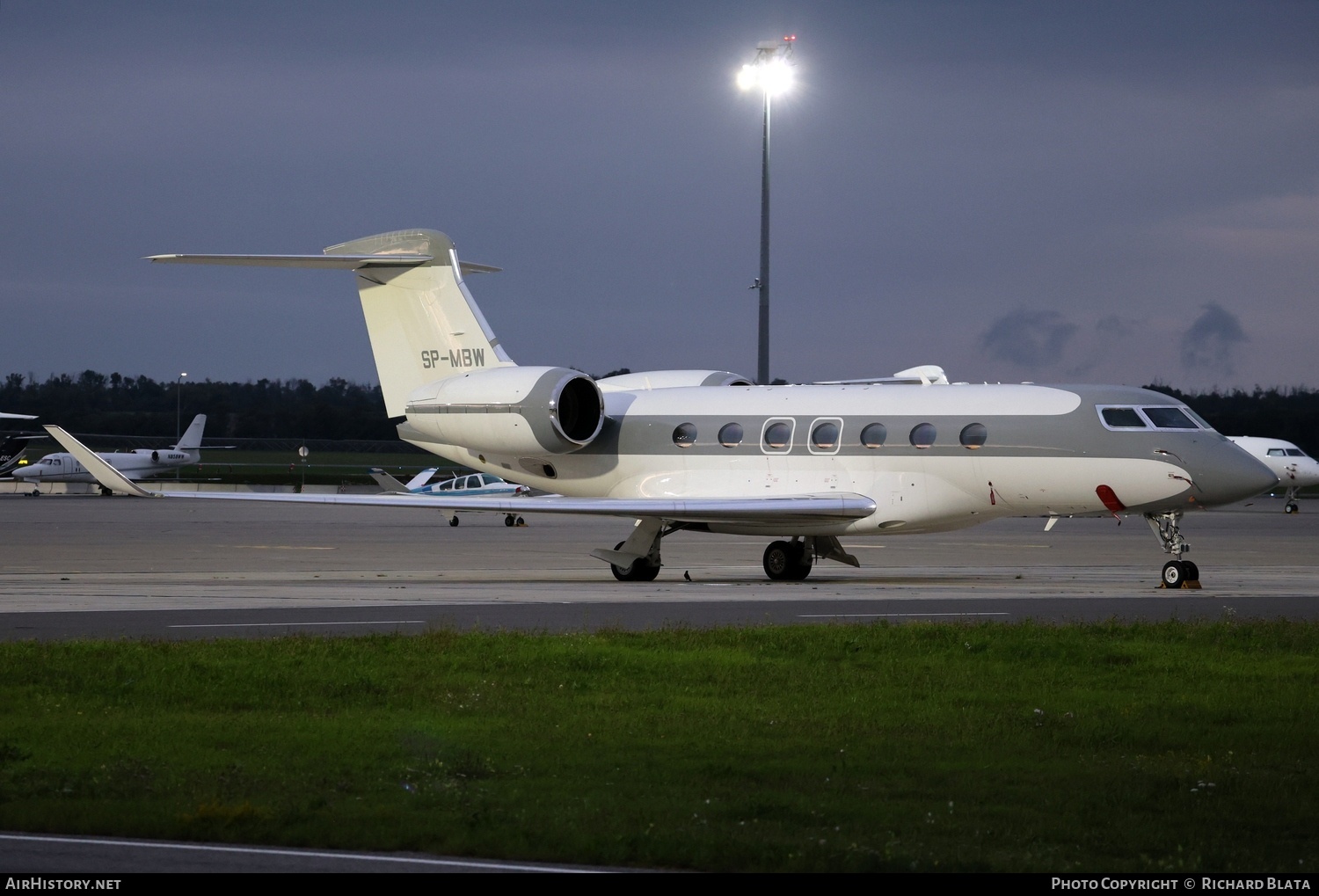 Aircraft Photo of SP-MBW | Gulfstream Aerospace G500 (G-VII) | AirHistory.net #853411