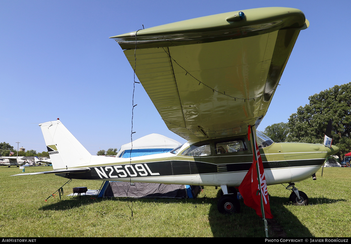 Aircraft Photo of N2509L | Cessna 172H | AirHistory.net #853598