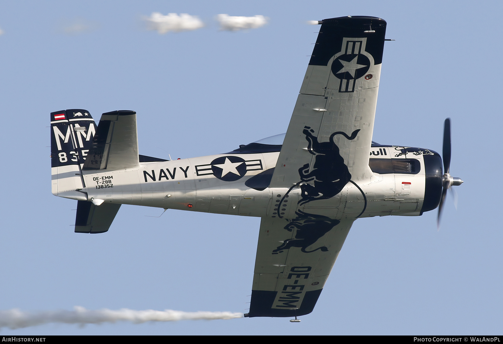 Aircraft Photo of OE-EMM / 138352 | North American T-28B Trojan | Red Bull | USA - Navy | AirHistory.net #853891