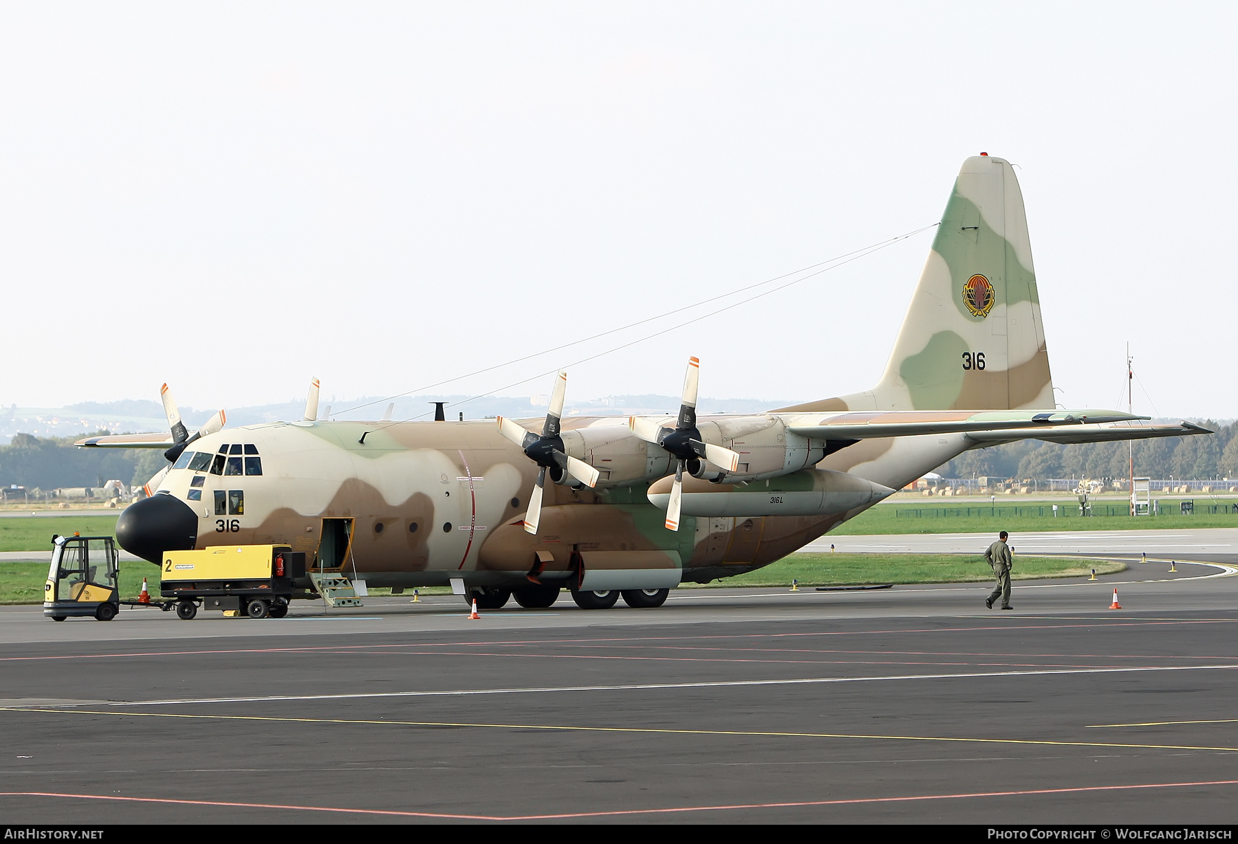 Aircraft Photo of 316 | Lockheed C-130E Hercules (L-382) (Karnaf) | Israel - Air Force | AirHistory.net #853916