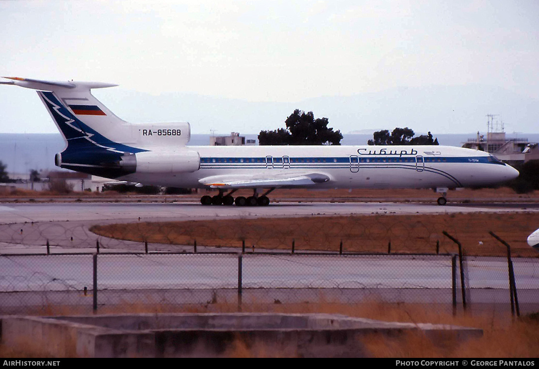 Aircraft Photo of RA-85688 | Tupolev Tu-154M | Sibir - Siberia Airlines | AirHistory.net #853981