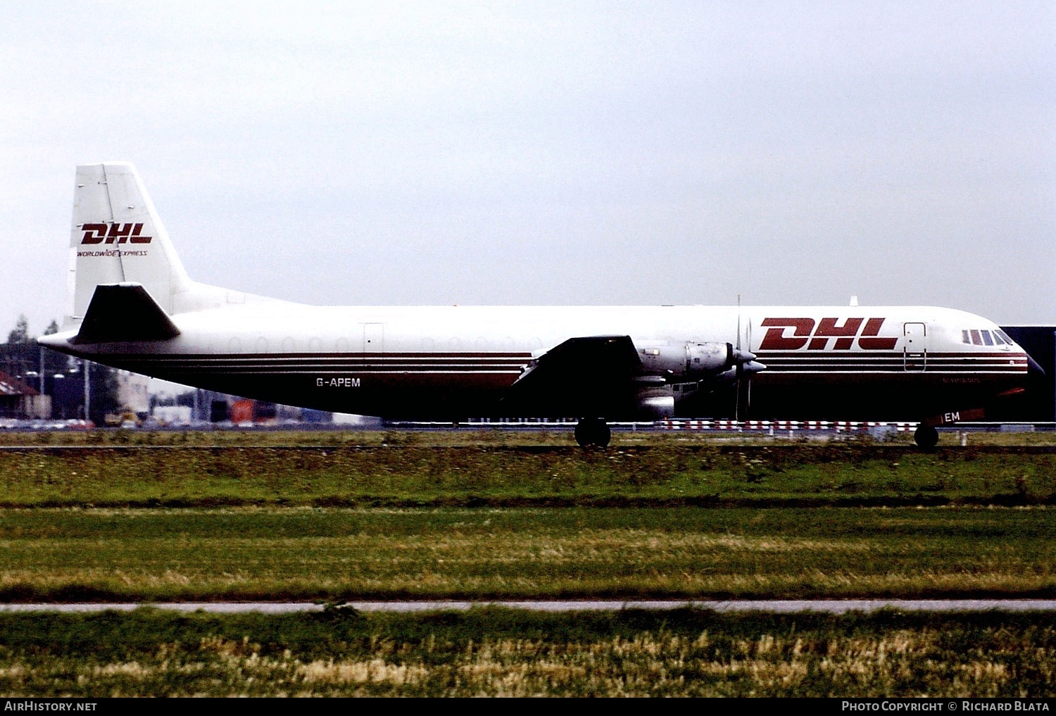 Aircraft Photo of G-APEM | Vickers 953C Merchantman | DHL Worldwide Express | AirHistory.net #854160