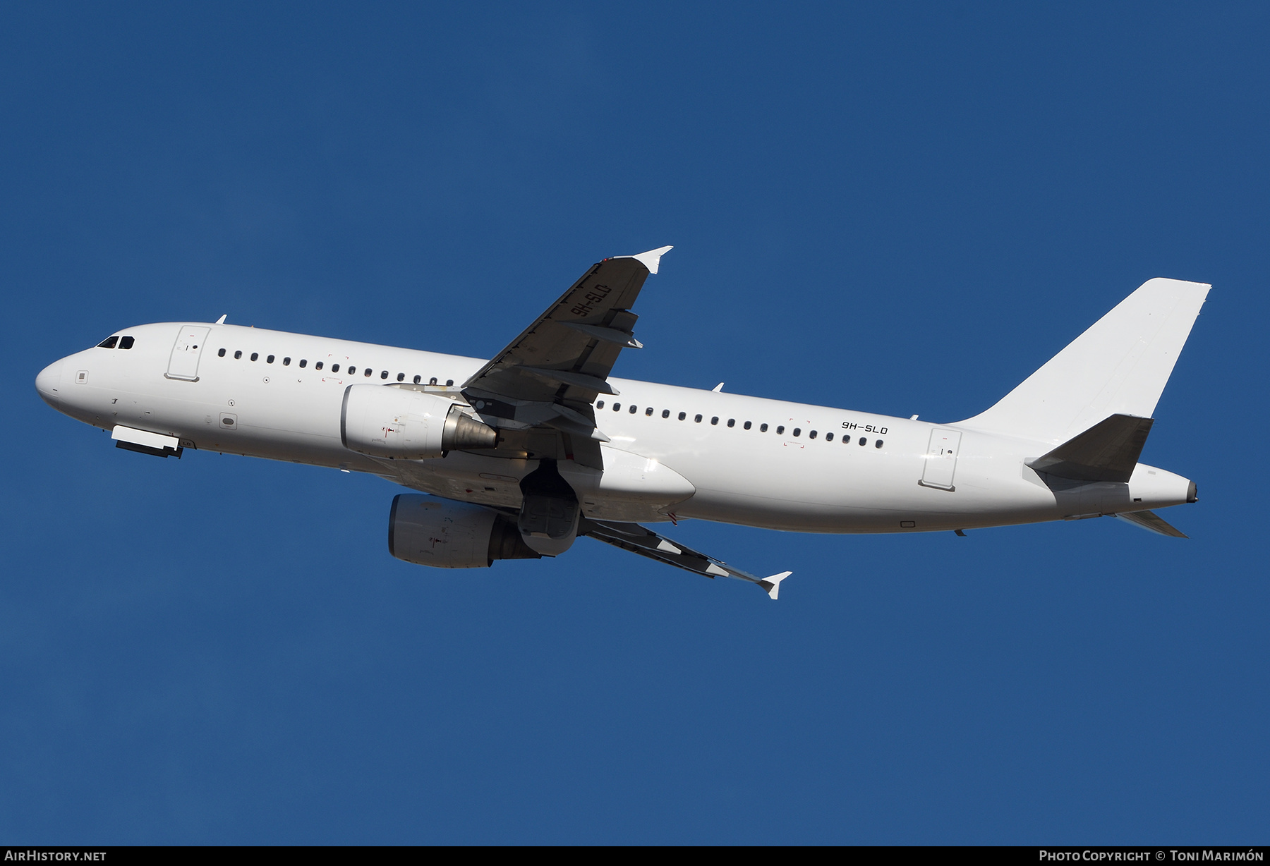 Aircraft Photo of 9H-SLD | Airbus A320-214 | AirHistory.net #854202