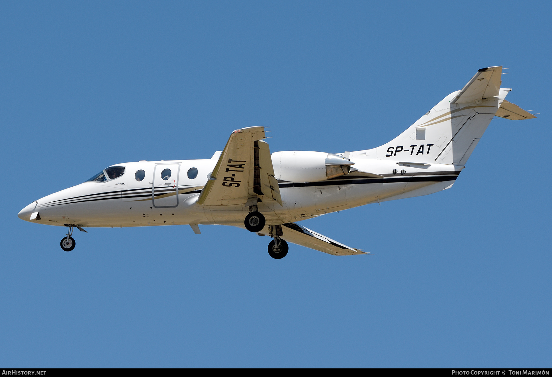 Aircraft Photo of SP-TAT | Beech Beechjet 400A | AirHistory.net #854204
