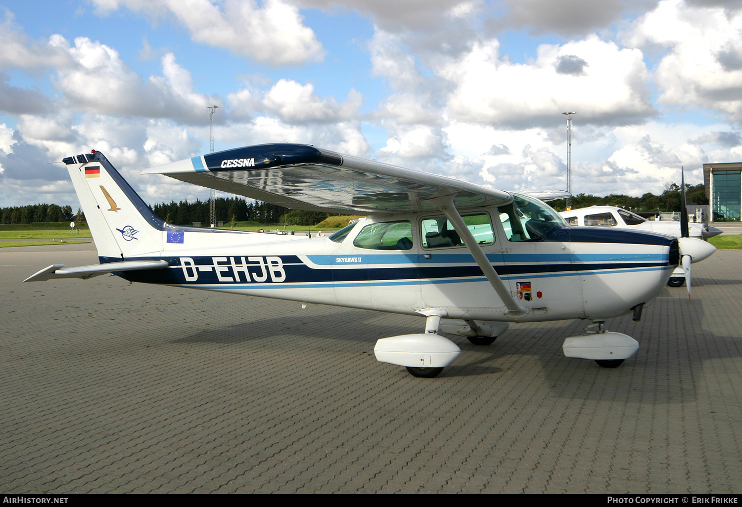 Aircraft Photo of D-EHJB | Cessna 172N Skyhawk II | AirHistory.net #854217