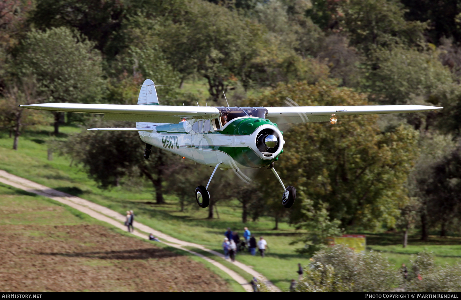 Aircraft Photo of N1567D | Cessna 195A | AirHistory.net #854227