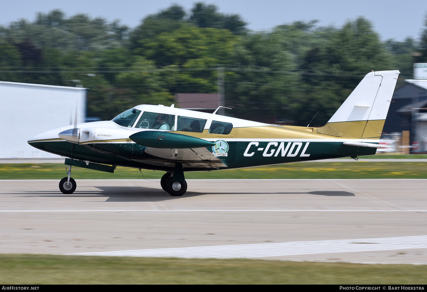 Aircraft Photo of C-GNDL | Piper PA-30 Twin Comanche | AirHistory.net #854268