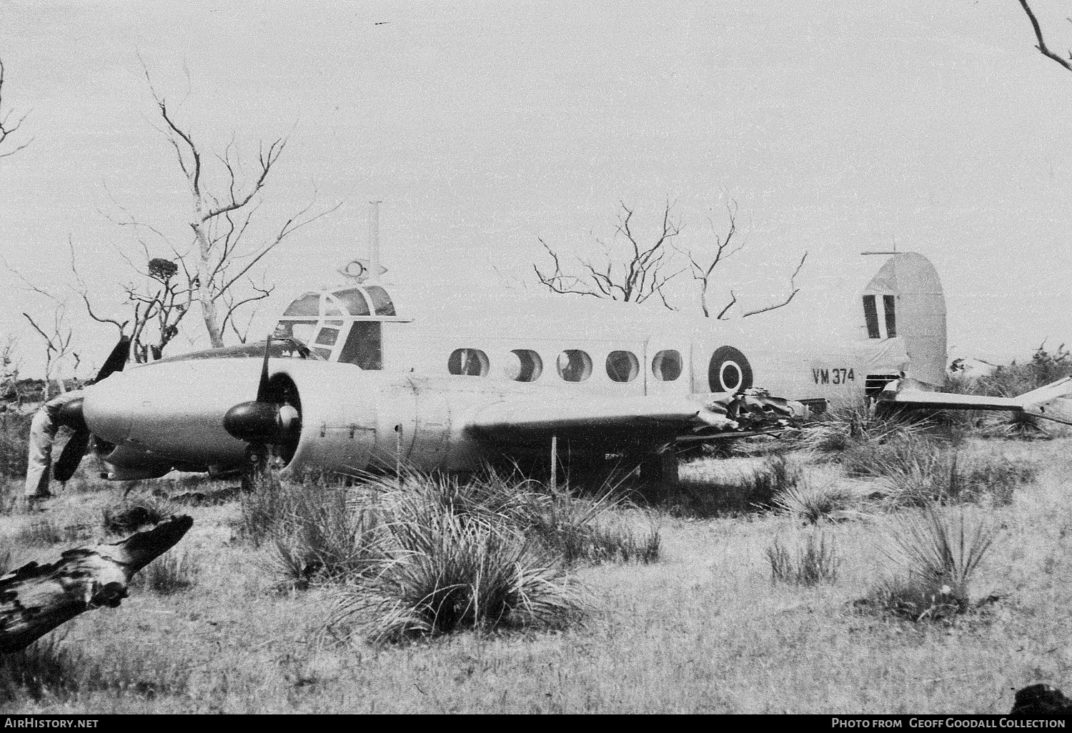 Aircraft Photo of VM374 | Avro 652A Anson C19 | Australia - Air Force | AirHistory.net #854630