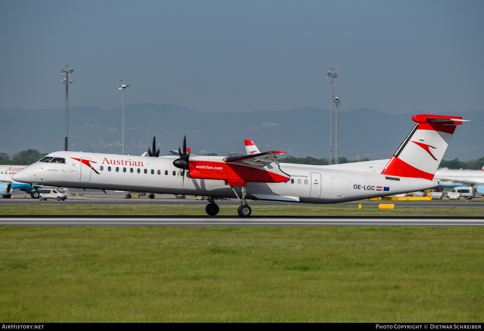 Aircraft Photo of OE-LGC | Bombardier DHC-8-402 Dash 8 | Austrian Airlines | AirHistory.net #854754