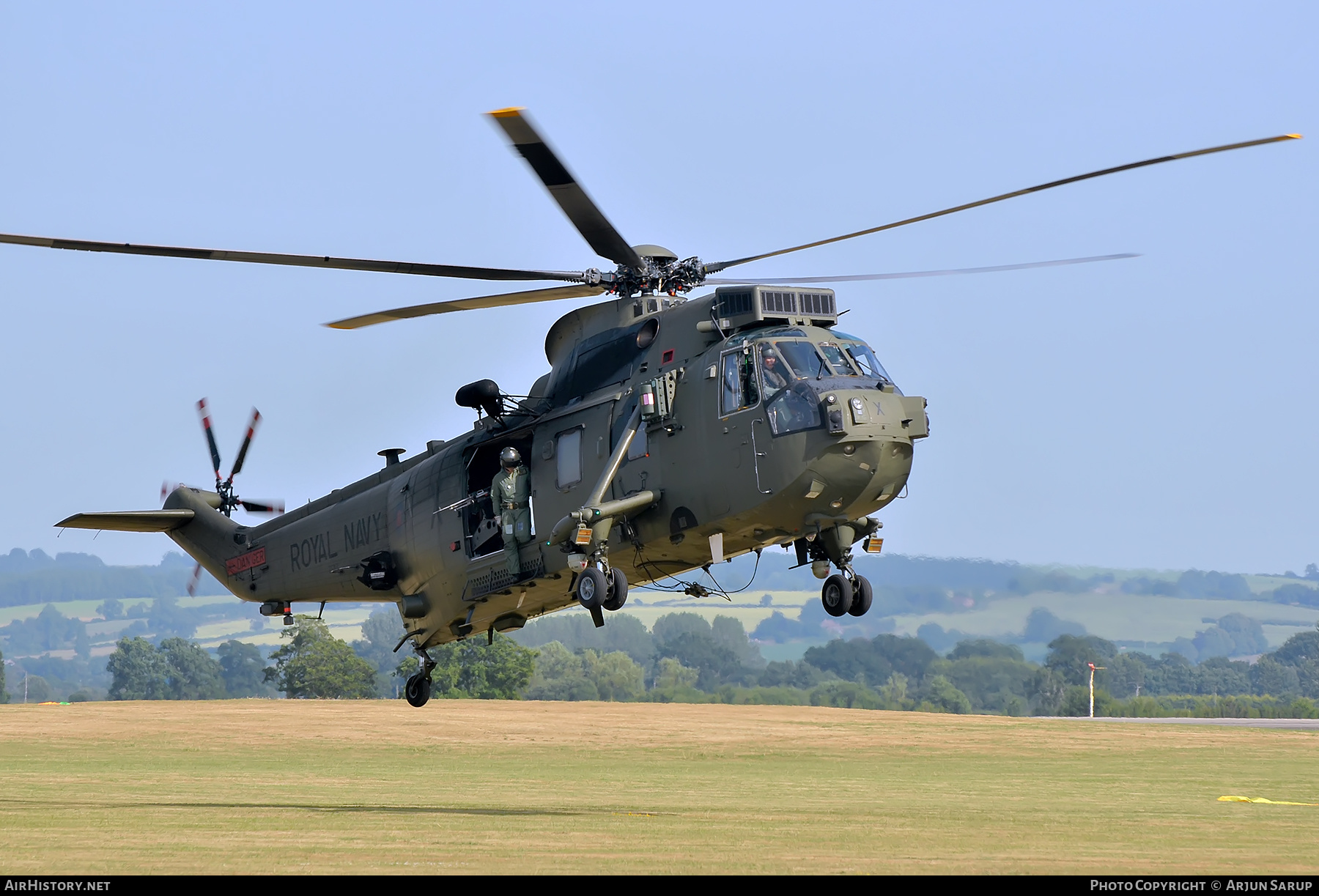 Aircraft Photo of ZF117 | Westland WS-61 Sea King HC4 | UK - Navy | AirHistory.net #854808