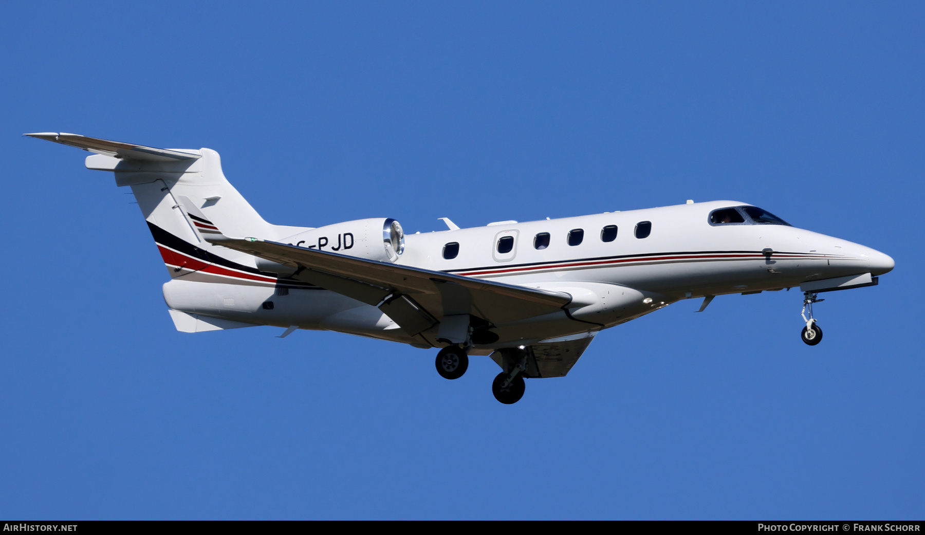 Aircraft Photo of CS-PJD | Embraer EMB-505 Phenom 300 | AirHistory.net #854873