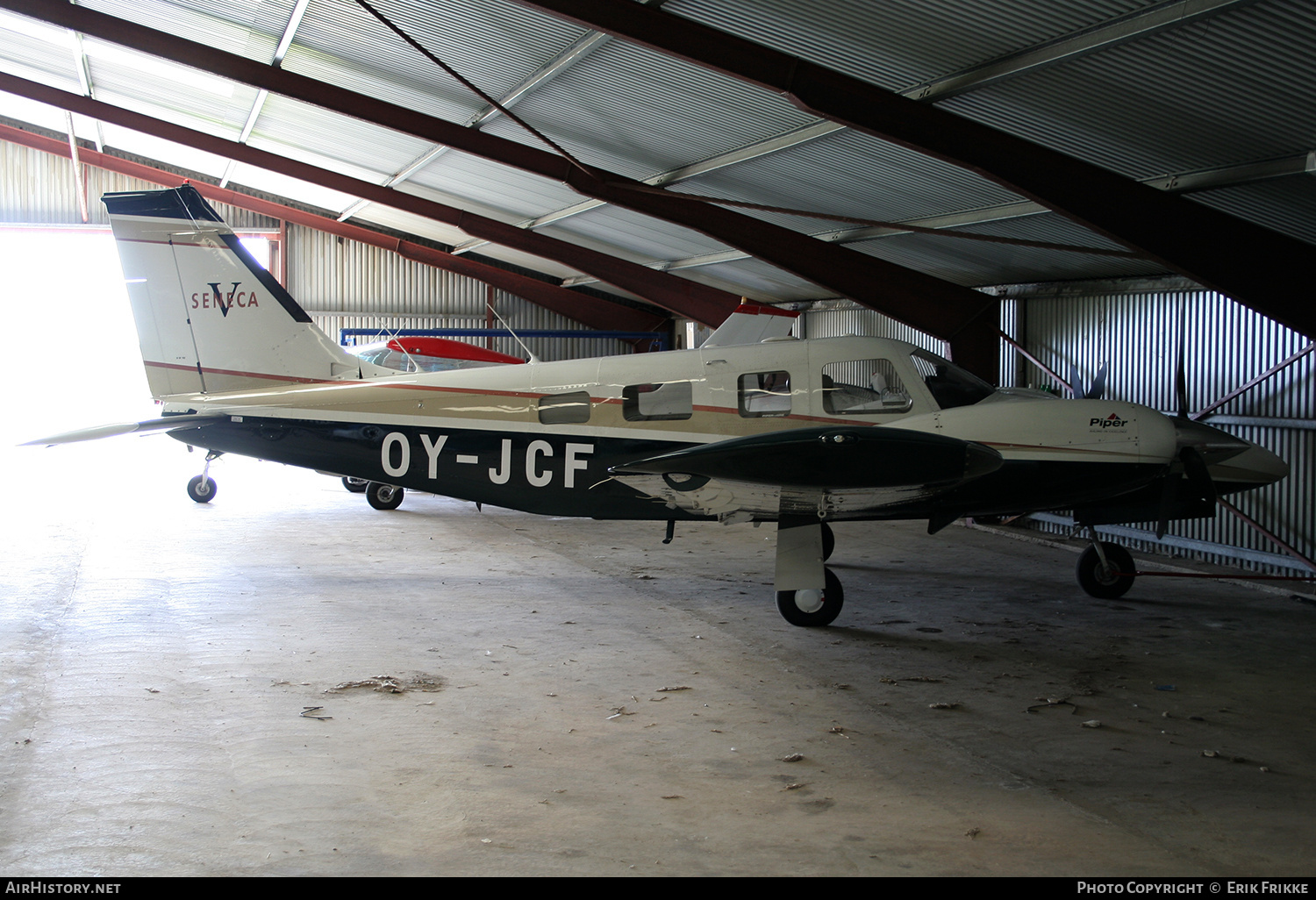 Aircraft Photo of OY-JCF | Piper PA-34-220T Seneca V | AirHistory.net #854886