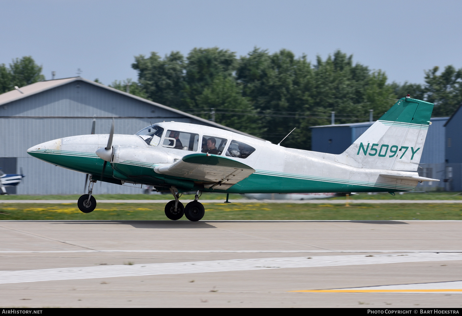 Aircraft Photo of N5097Y | Piper PA-23-250 Aztec | AirHistory.net #854898