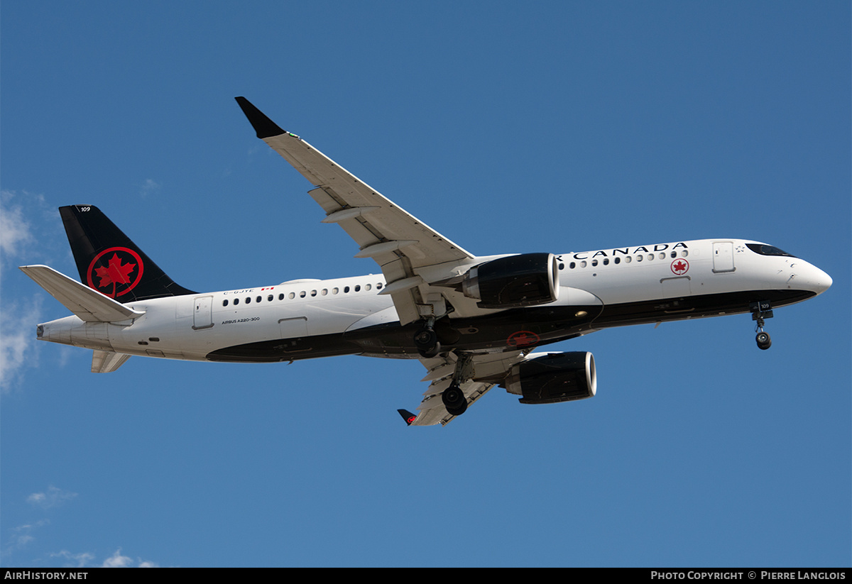 Aircraft Photo of C-GJYE | Airbus A220-371 (BD-500-1A11) | Air Canada | AirHistory.net #855356