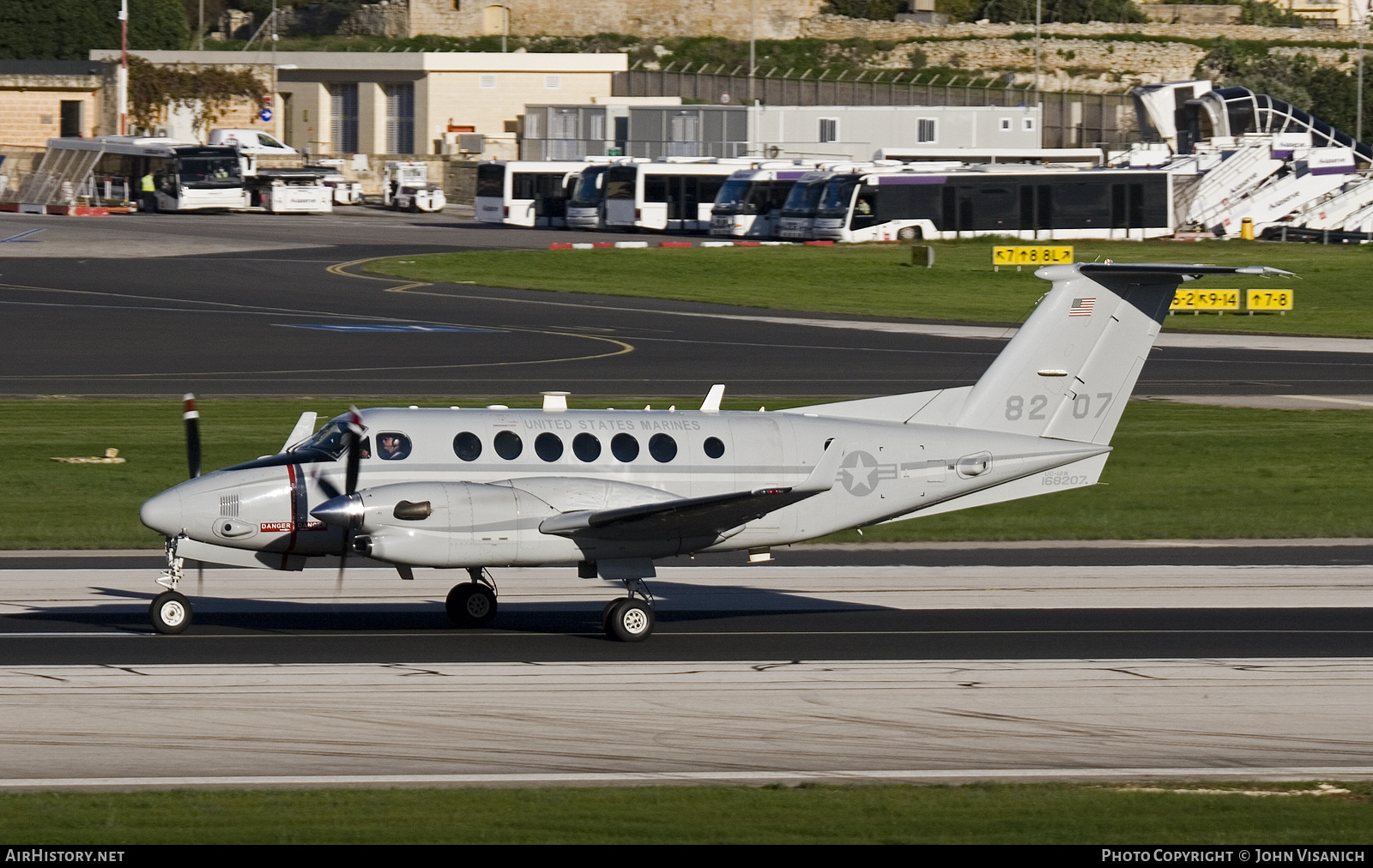 Aircraft Photo of 168207 | Hawker Beechcraft UC-12W Huron (B300C) | USA - Marines | AirHistory.net #855553