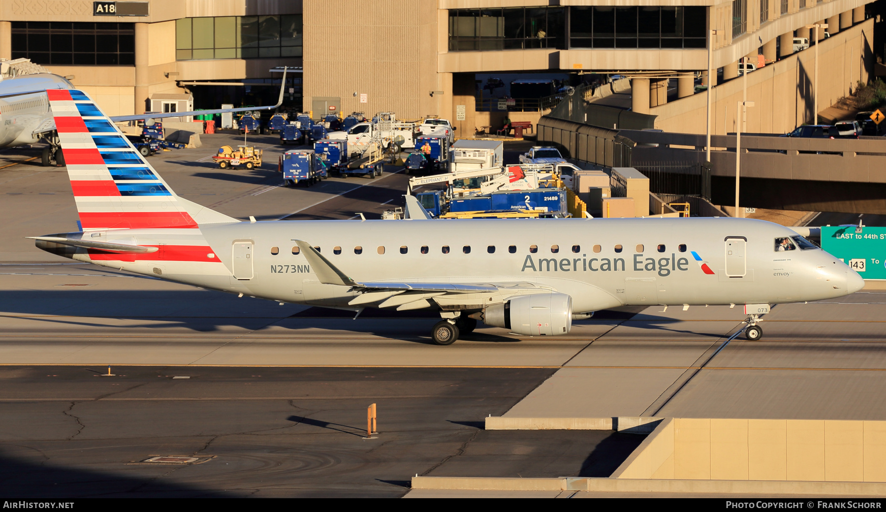 Aircraft Photo of N273NN | Embraer 175LR (ERJ-170-200LR) | American Eagle | AirHistory.net #855582