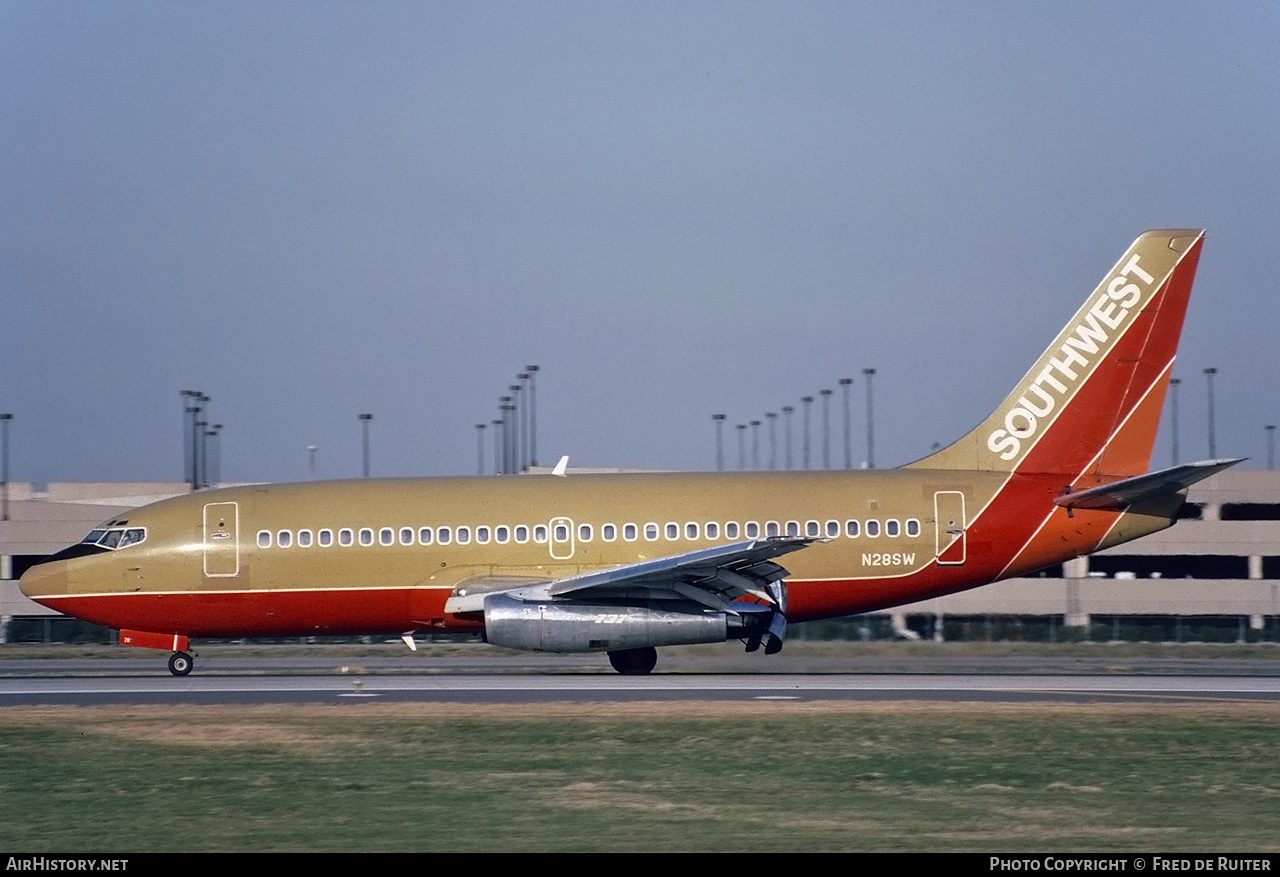 Aircraft Photo of N28SW | Boeing 737-2H4 | Southwest Airlines | AirHistory.net #855666