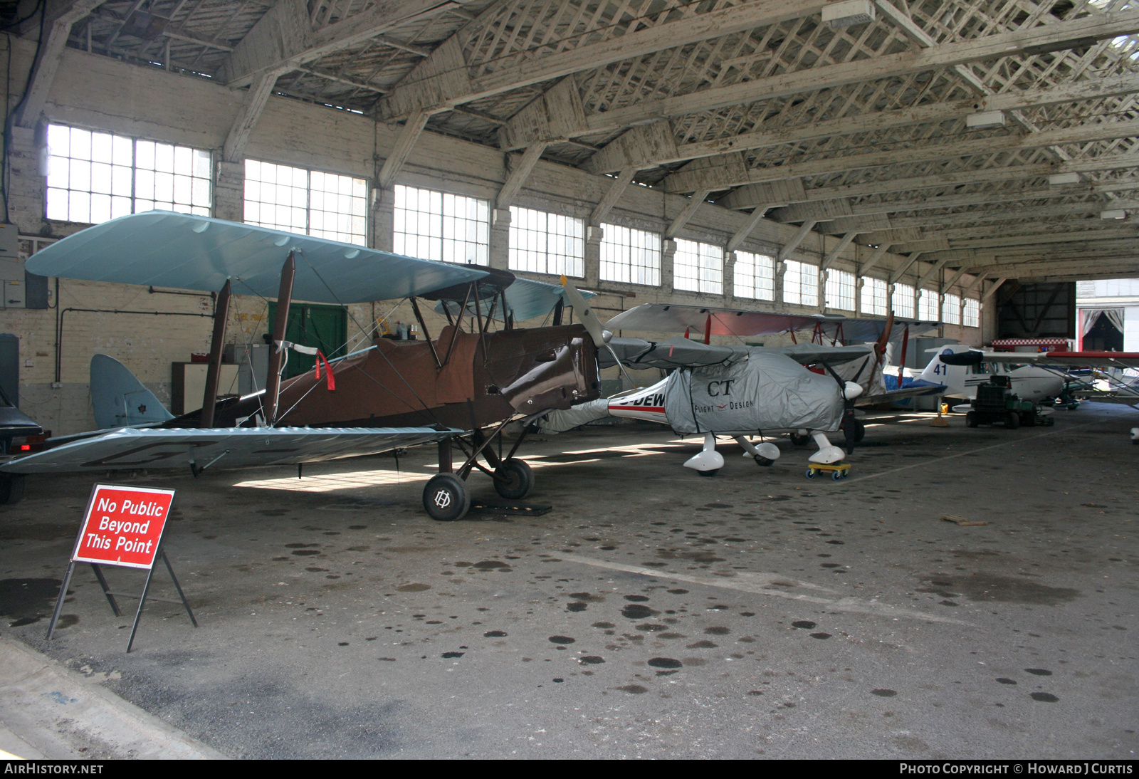 Airport photo of Old Sarum (EGLS) in England, United Kingdom | AirHistory.net #855671
