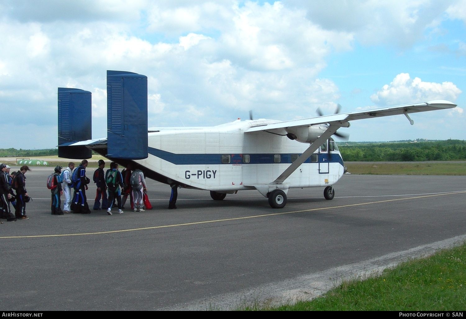 Aircraft Photo of G-PIGY | Short SC.7 Skyvan 3-100 | AirHistory.net #855932