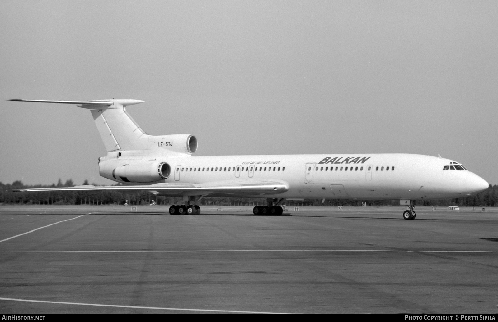 Aircraft Photo of LZ-BTJ | Tupolev Tu-154B-1 | Balkan - Bulgarian Airlines | AirHistory.net #855940