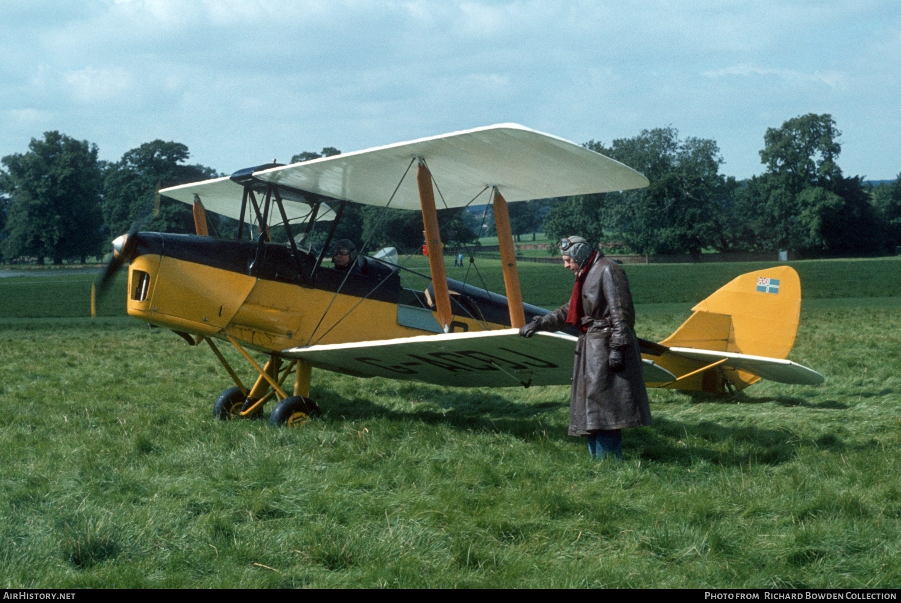 Aircraft Photo of G-ACDJ | De Havilland D.H. 82A Tiger Moth | AirHistory.net #855942
