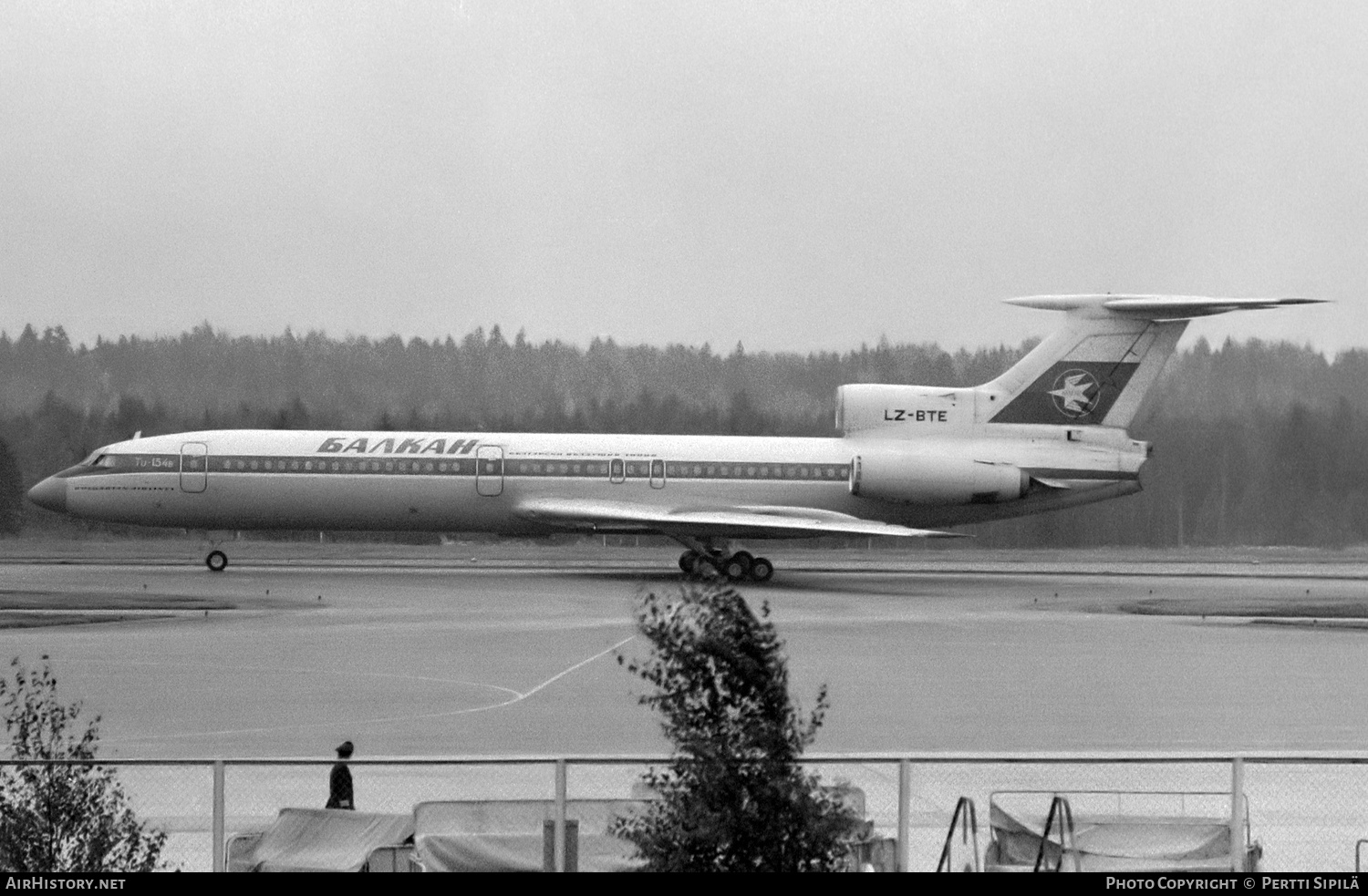 Aircraft Photo of LZ-BTE | Tupolev Tu-154B | Balkan - Bulgarian Airlines | AirHistory.net #855992