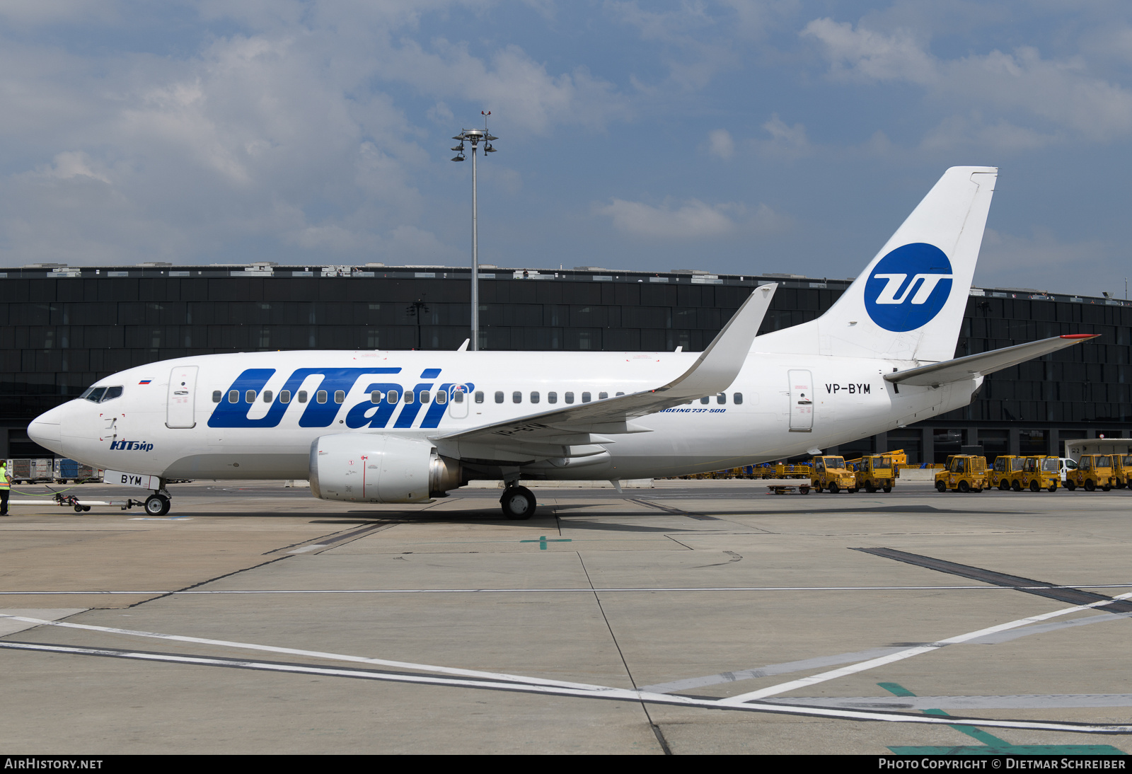 Aircraft Photo of VP-BYM | Boeing 737-524 | UTair | AirHistory.net #856022