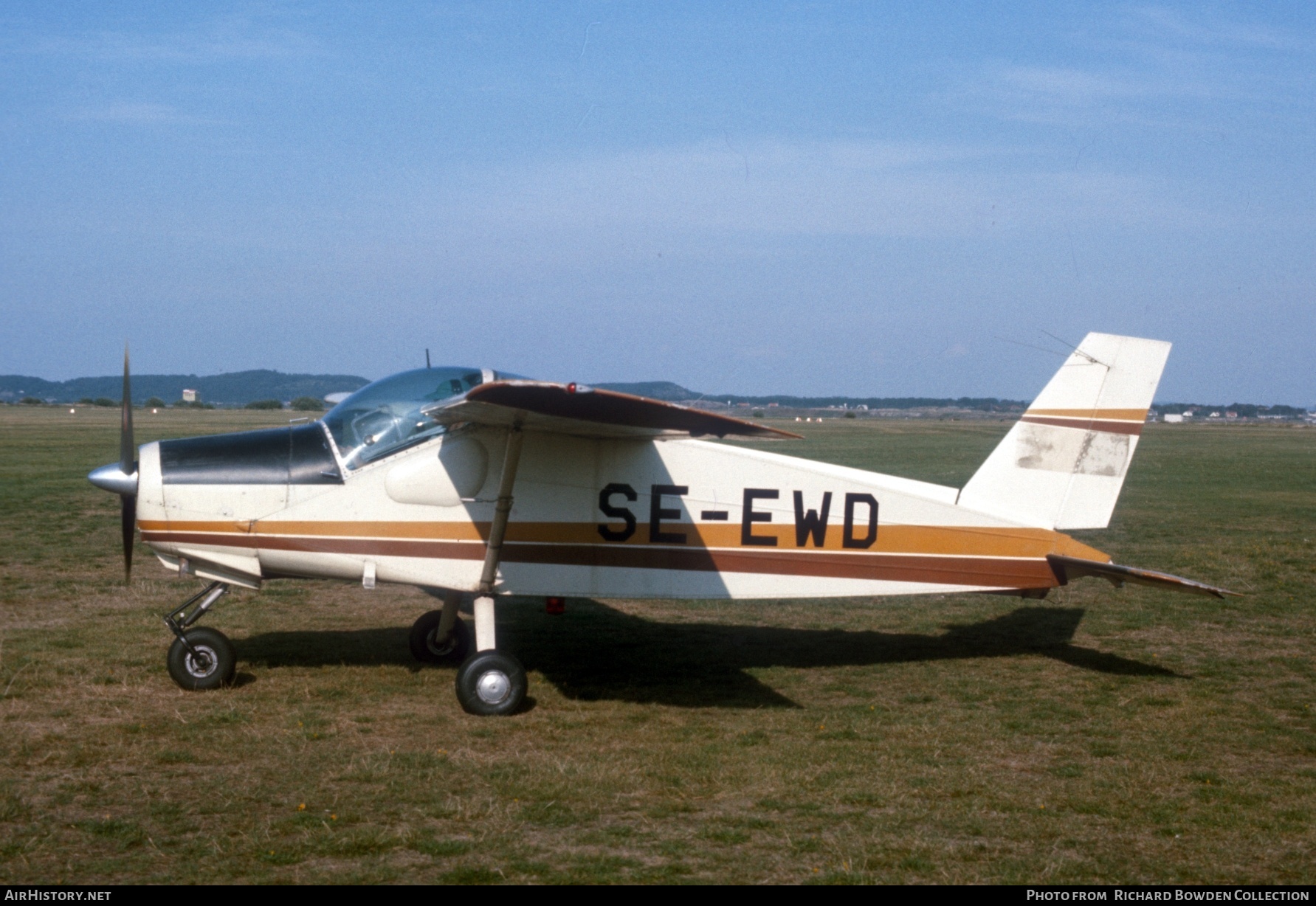 Aircraft Photo of SE-EWD | Malmö MFI-9B Trainer | AirHistory.net #856074