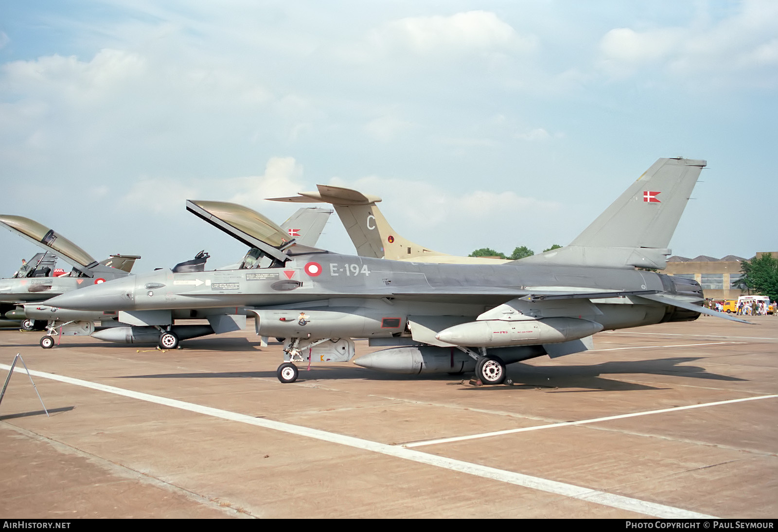 Aircraft Photo of E-194 | General Dynamics F-16A Fighting Falcon | Denmark - Air Force | AirHistory.net #856185