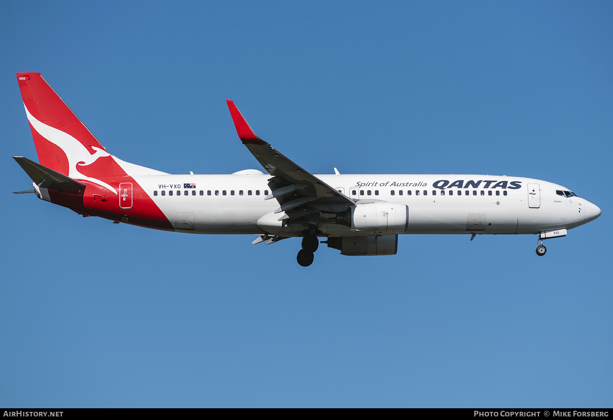 Aircraft Photo of VH-VXO | Boeing 737-838 | Qantas | AirHistory.net #856226