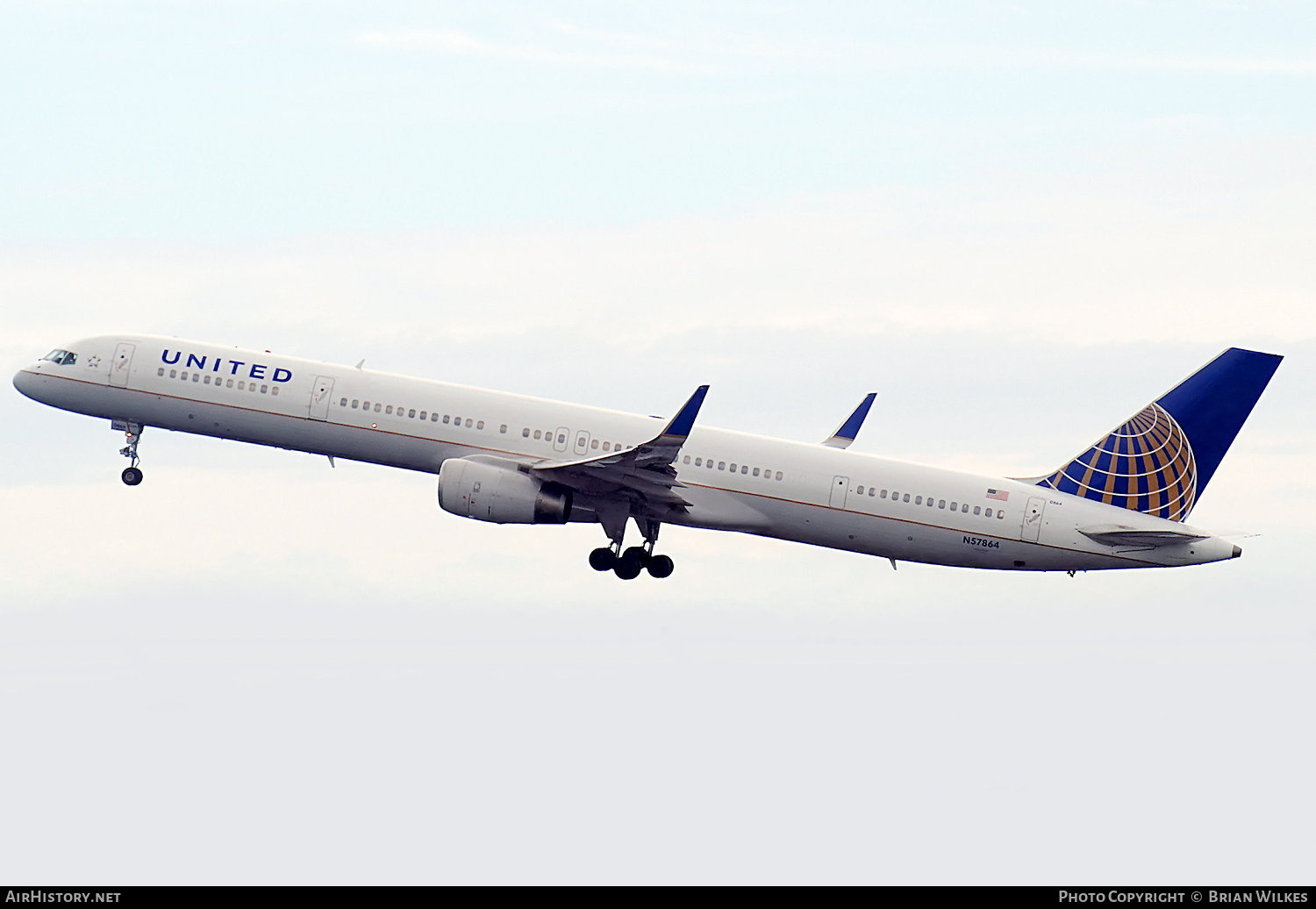 Aircraft Photo of N57864 | Boeing 757-33N | United Airlines | AirHistory.net #856261