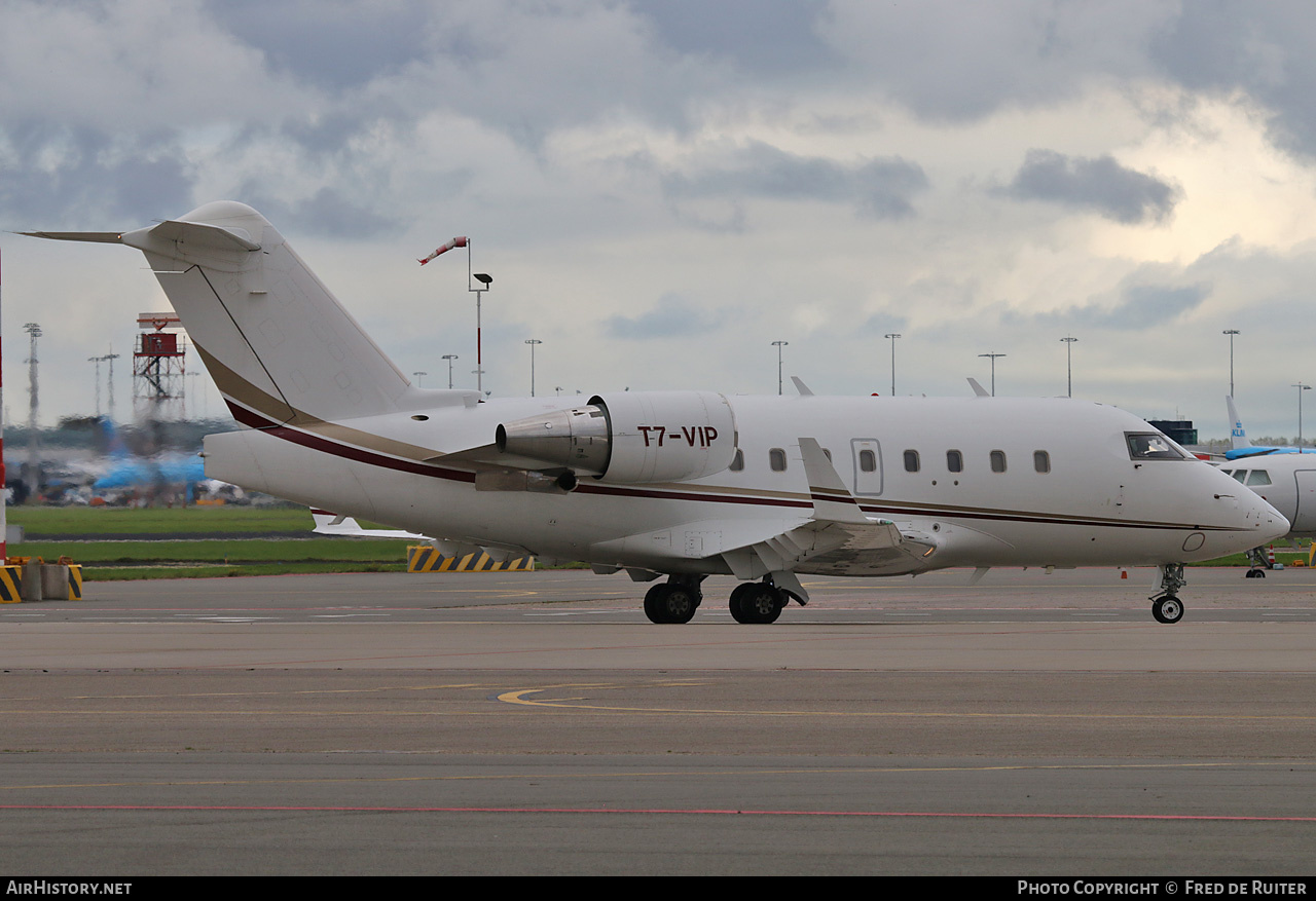 Aircraft Photo of T7-VIP | Bombardier Challenger 604 (CL-600-2B16) | AirHistory.net #856297