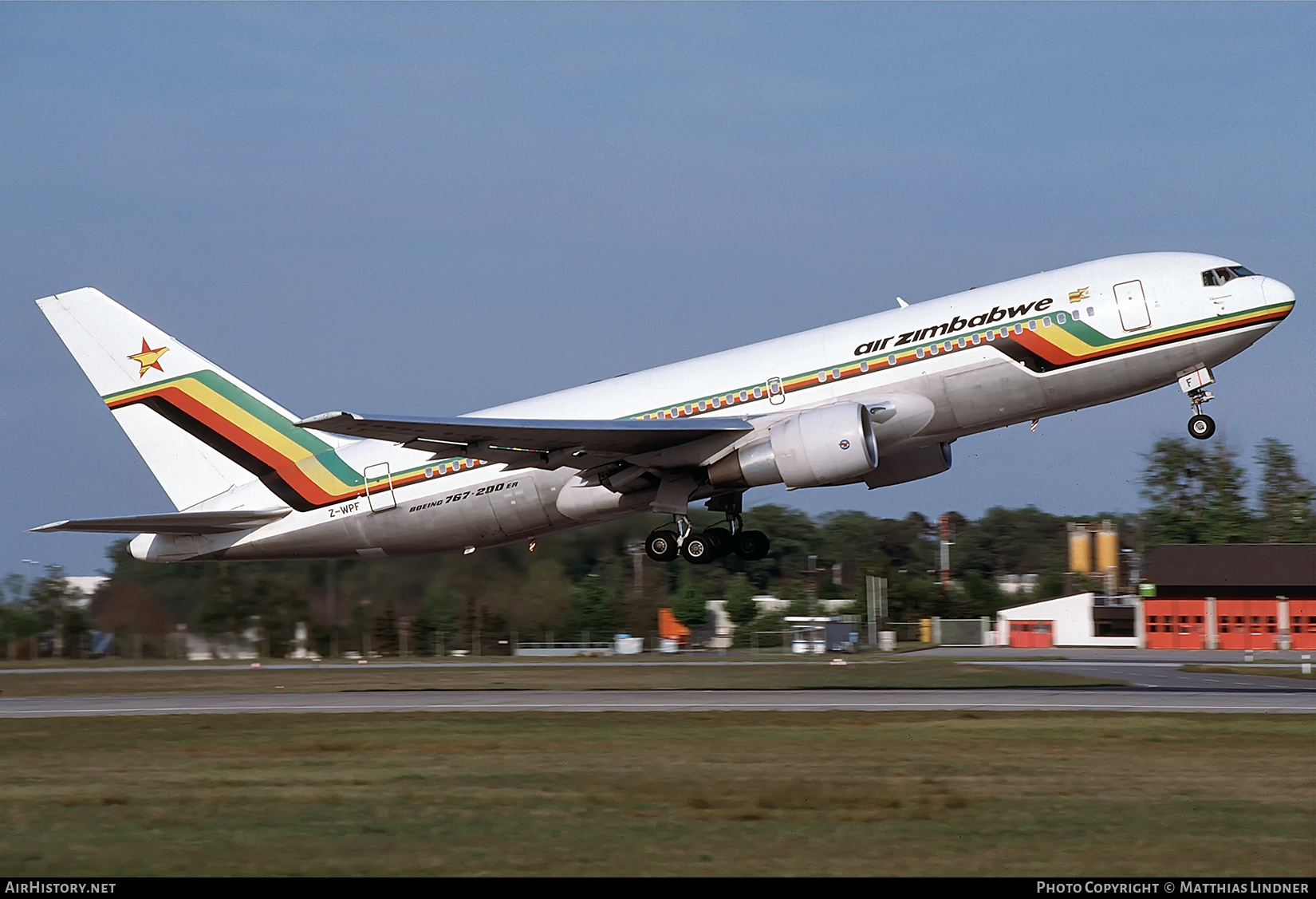 Aircraft Photo of Z-WPF | Boeing 767-2N0/ER | Air Zimbabwe | AirHistory.net #856699