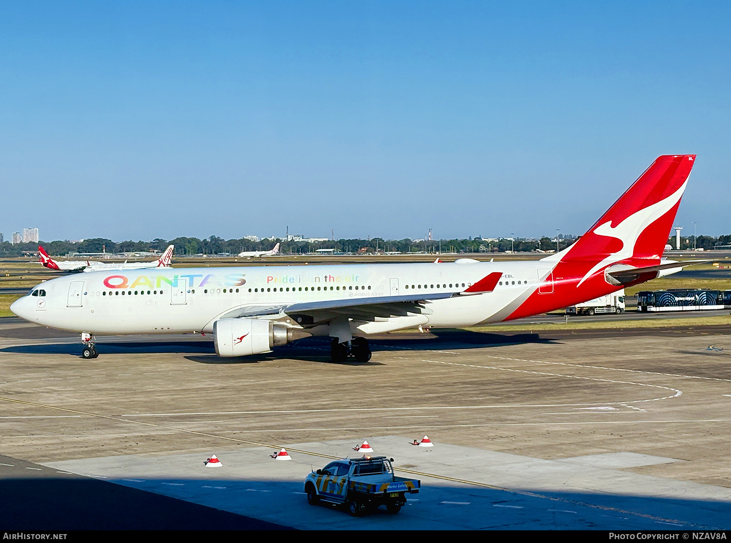 Aircraft Photo of VH-EBL | Airbus A330-203 | Qantas | AirHistory.net #856769