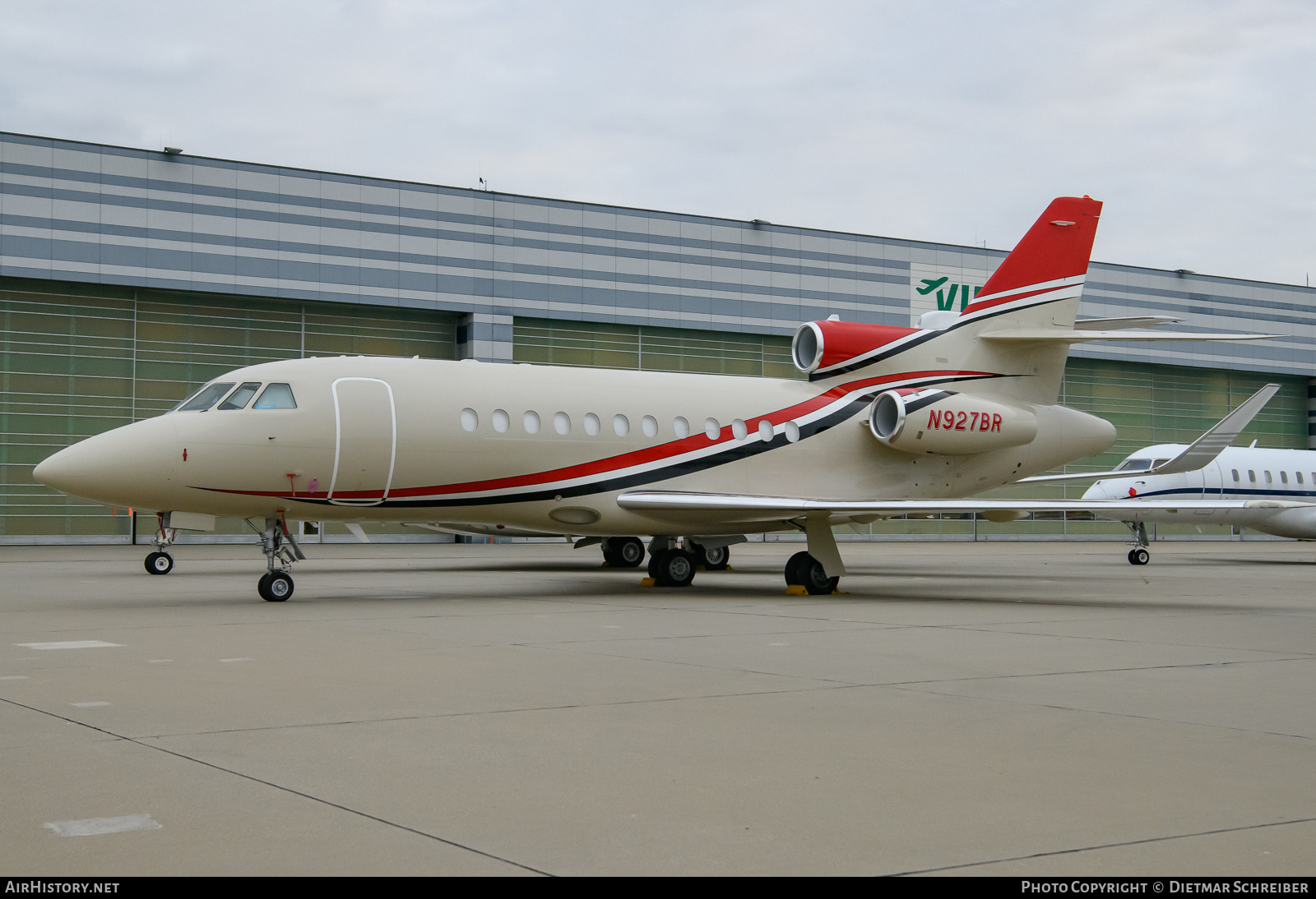 Aircraft Photo of N927BR | Dassault Falcon 900 | AirHistory.net #856849