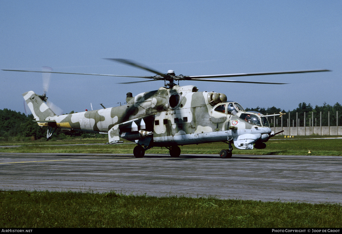 Aircraft Photo of 728 | Mil Mi-24W | Poland - Army | AirHistory.net #857037