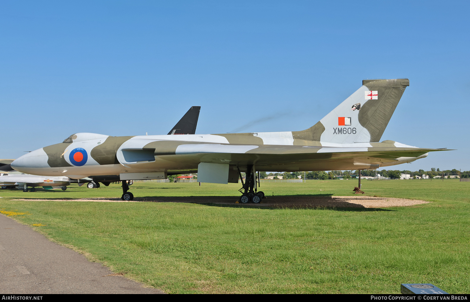 Aircraft Photo of XM606 | Avro 698 Vulcan B.2 | UK - Air Force | AirHistory.net #857180