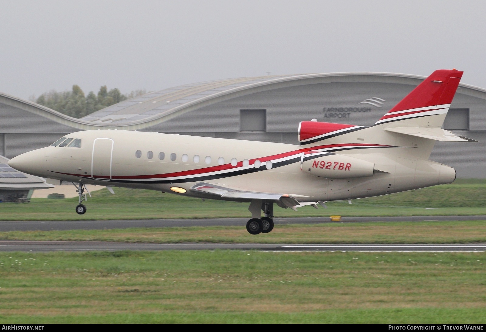 Aircraft Photo of N927BR | Dassault Falcon 900 | AirHistory.net #857386