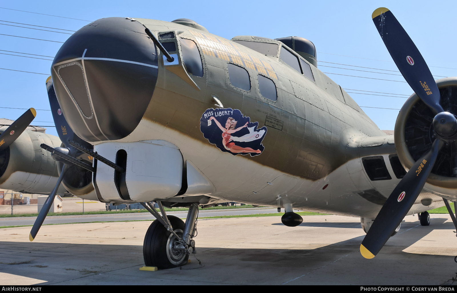 Aircraft Photo of 44-83884 / 231340 | Boeing B-17G Flying Fortress | USA - Air Force | AirHistory.net #857490
