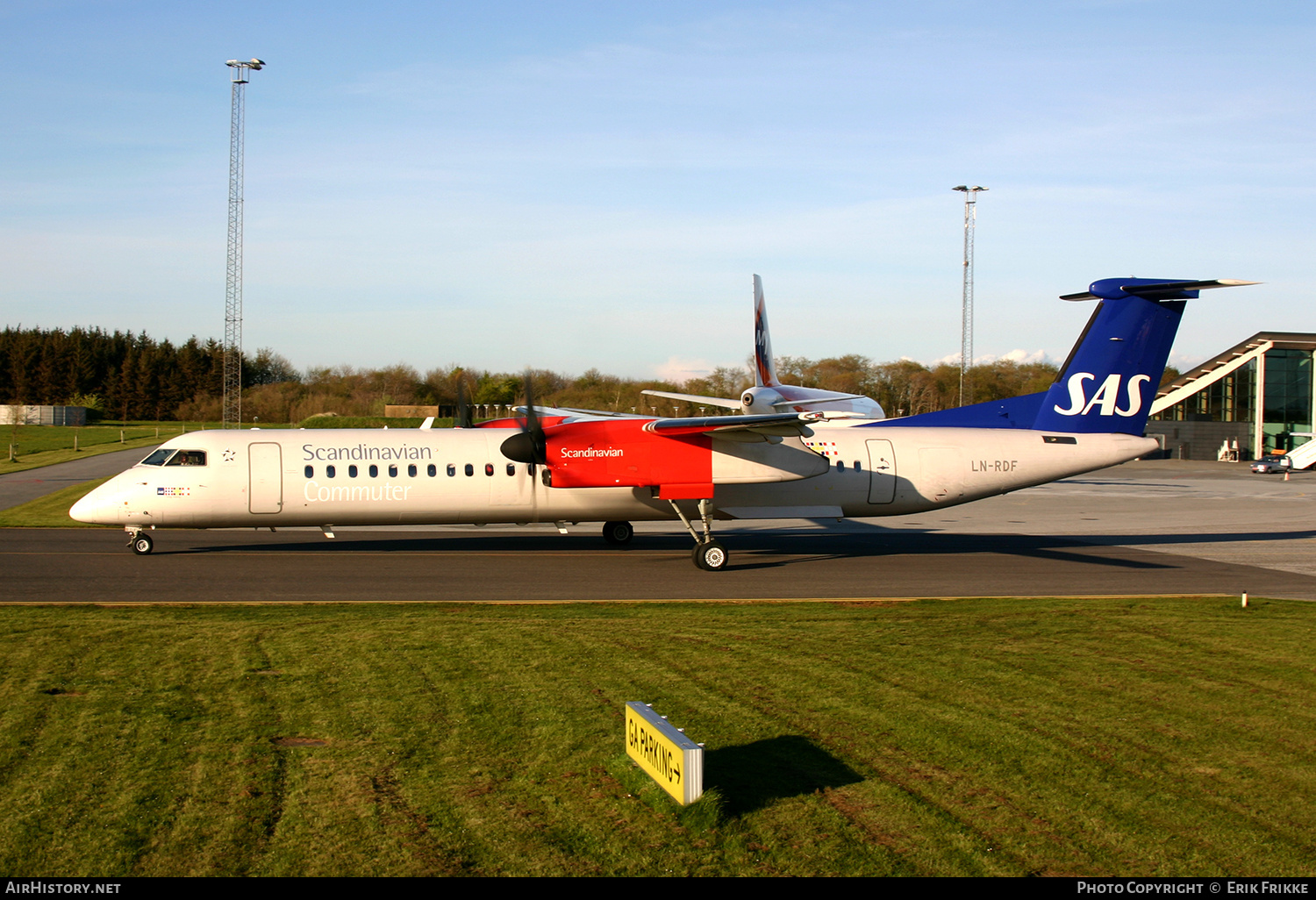 Aircraft Photo of LN-RDF | Bombardier DHC-8-402 Dash 8 | Scandinavian Commuter - SAS | AirHistory.net #857576