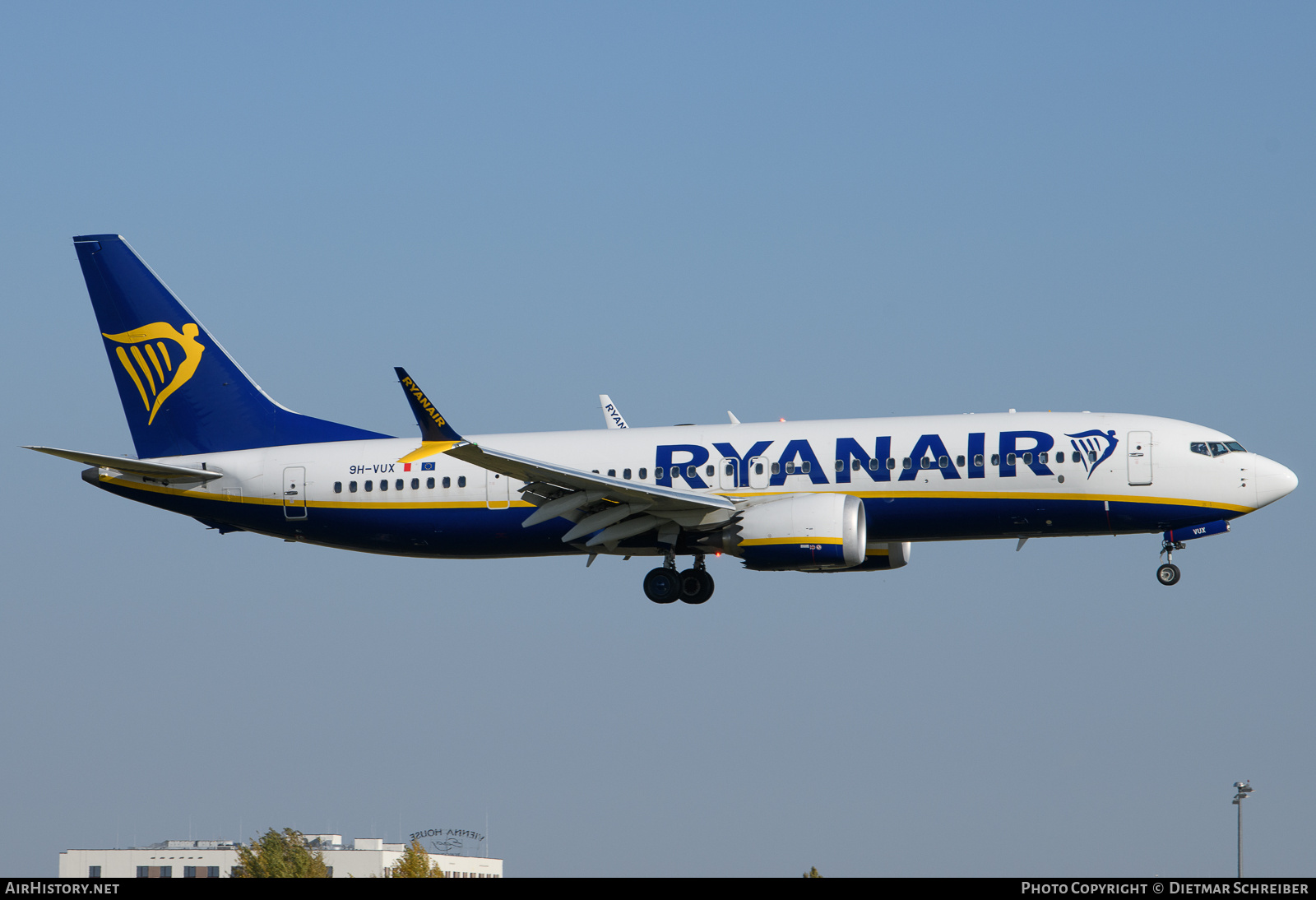 Aircraft Photo of 9H-VUX | Boeing 737-8200 Max 200 | Ryanair | AirHistory.net #857725